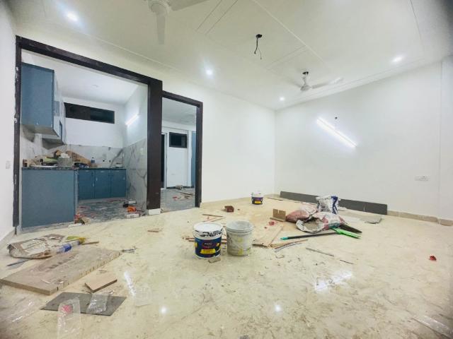 Rental | 2 BHK + Servant Room 1000 Sq.Ft. Apartment in Palm Residency Chhatarpur