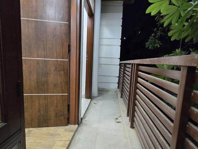 Rental | 2 BHK + Servant Room 1000 Sq.Ft. Apartment in Palm Residency Chhatarpur