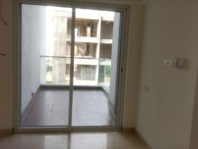 Rental | 2 BHK + Servant Room 1000 Sq.Ft. Apartment in Paranjape Yuthika Apartment