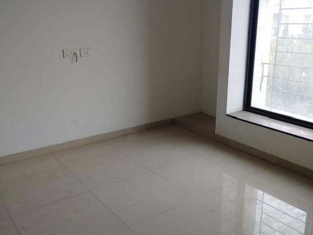 Rental | 2 BHK + Servant Room 1000 Sq.Ft. Apartment in Pinnacle Brook Side