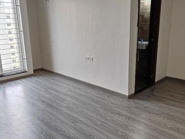 Rental | 2 BHK + Servant Room 1000 Sq.Ft. Apartment in Shapoorji Pallonji Vanaha Verdant