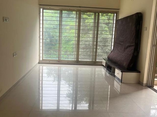 Rental | 2 BHK + Servant Room 1000 Sq.Ft. Apartment in SKYi First