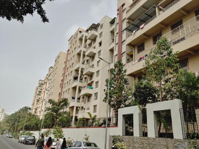 Rental | 2 BHK + Servant Room 1000 Sq.Ft. Apartment in Welworth Tinseltown