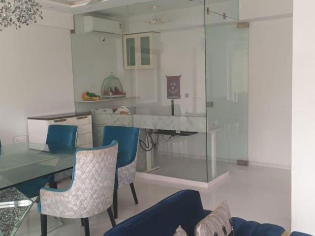 Rental | 2 BHK + Servant Room 1200 Sq.Ft. Apartment in Guru Krupa Building
