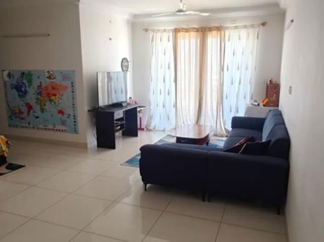 Rental | 2 BHK + Servant Room 1200 Sq.Ft. Apartment in Puravankara Palm Beach