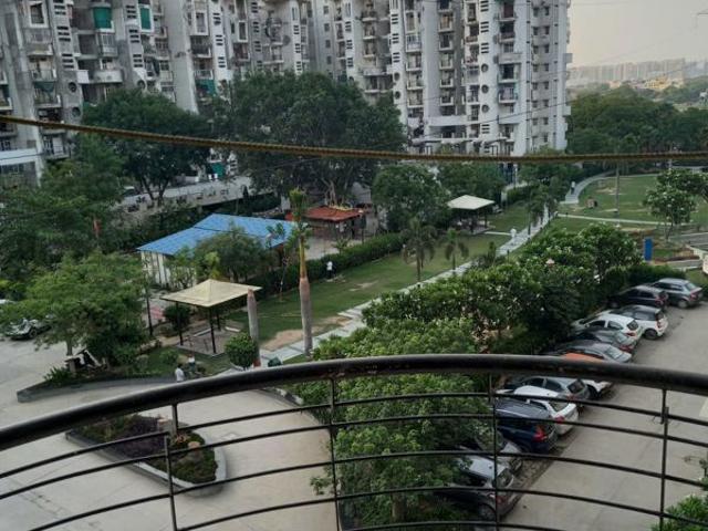 Rental | 2 BHK + Servant Room 1350 Sq.Ft. Apartment in Omaxe New Heights