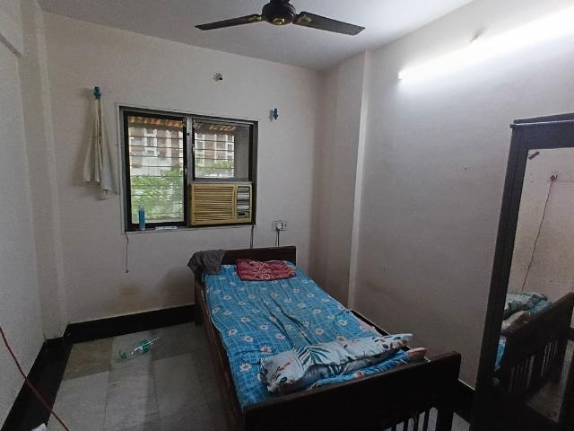 Rental | 2 BHK + Servant Room 670 Sq.Ft. Apartment in Lodha Splendora