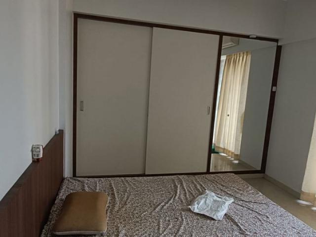 Rental | 2 BHK + Servant Room 600 Sq.Ft. Apartment in Om Sai Plaza