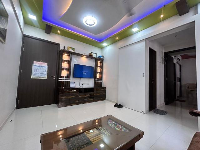 Rental | 2 BHK + Servant Room 700 Sq.Ft. Apartment in Soham Tropical Lagoon