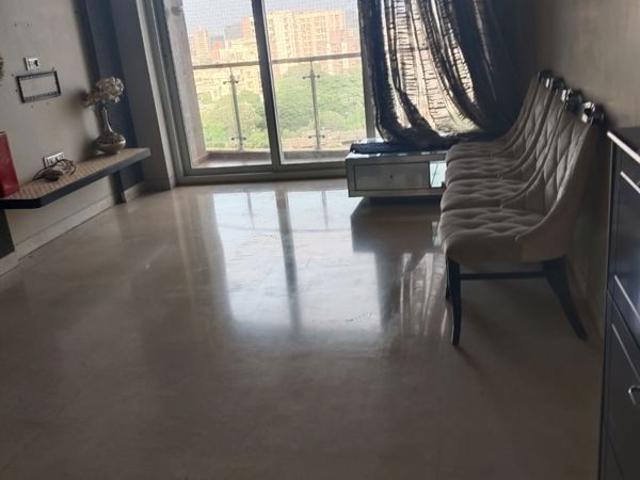 Rental | 2 BHK + Servant Room 700 Sq.Ft. Apartment in Rustomjee Paramount