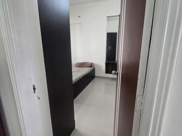 Rental | 2 BHK + Servant Room 850 Sq.Ft. Apartment in Karan Riverview
