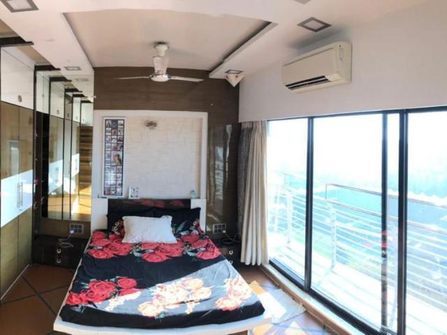 Rental | 2 BHK + Servant Room 852 Sq.Ft. Apartment in Veera Desai Road
