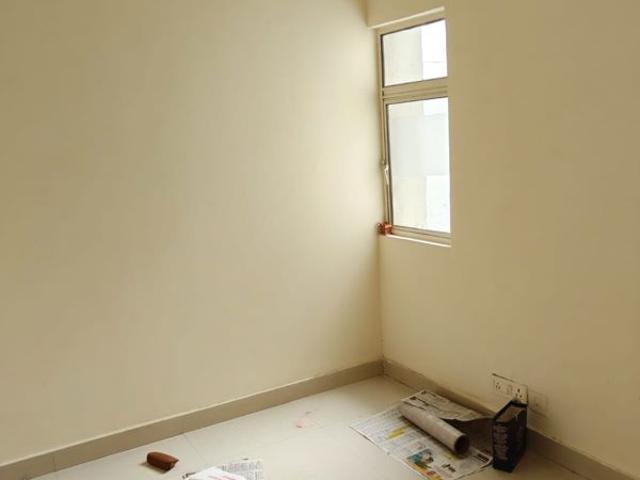 Rental | 2 BHK + Servant Room 950 Sq.Ft. Apartment in Gardenia Golf City