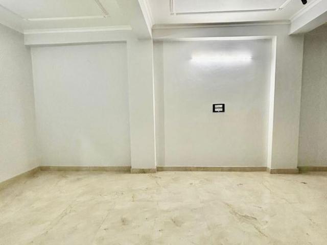 Rental | 2 BHK + Servant Room 900 Sq.Ft. Apartment in Chattarpur