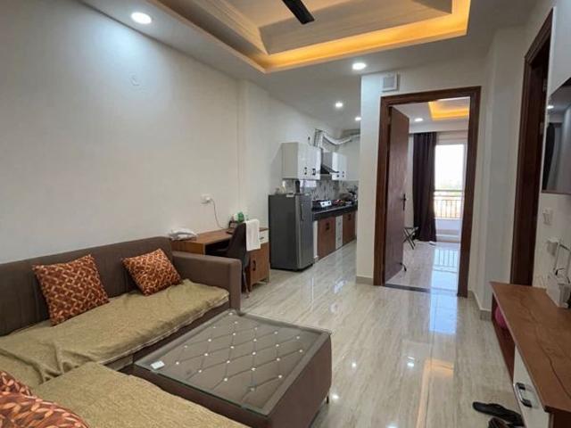 Rental | 2 BHK + Servant Room 900 Sq.Ft. Apartment in Chattarpur