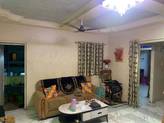 Rental | 2 BHK + Servant Room 900 Sq.Ft. Apartment in Magarpatta City Iris
