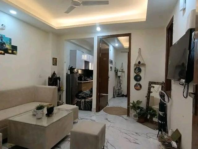 Rental | 2 BHK + Servant Room 900 Sq.Ft. Apartment in Palm Residency Chhatarpur