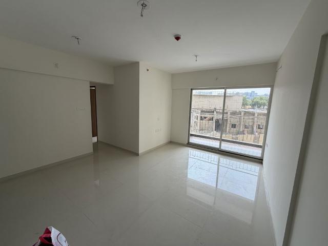 Rental | 2 BHK + Study Room 800 Sq.Ft. Apartment in Pride Purple Park Titan