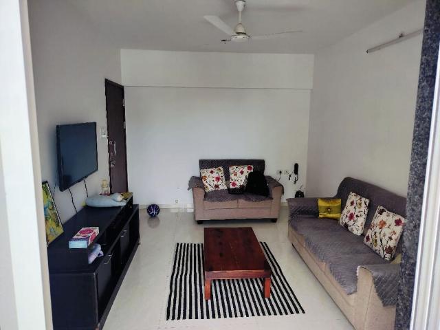 Rental | 2 BHK + Study Room 850 Sq.Ft. Apartment in Venkatesh Graffiti