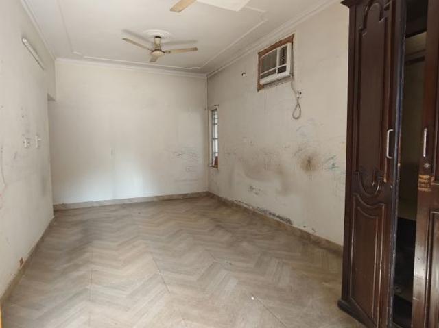 Rental | 2 BHK + Study Room 950 Sq.Ft. Apartment in Sector 6 Dwarka