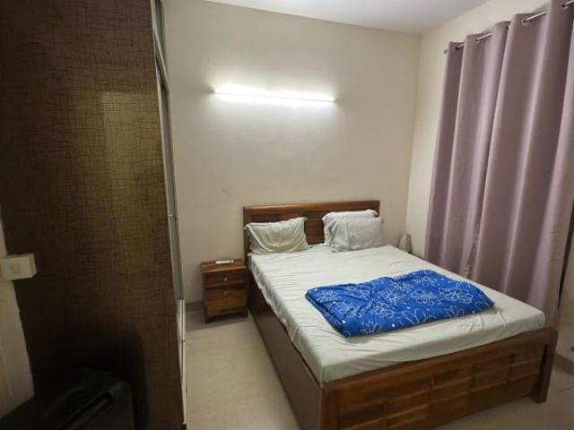Rental | 2 BHK + Study Room 1020 Sq.Ft. Apartment in Emaar Emerald Estate