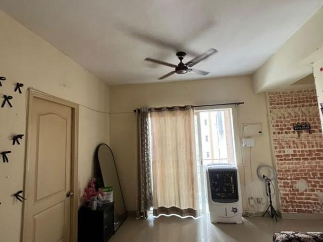 Rental | 2 BHK + Study Room 1202 Sq.Ft. Apartment in Logix Blossom County