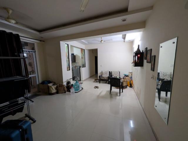 Rental | 2 BHK + Study Room 1250 Sq.Ft. Apartment in Mahagun Moderne