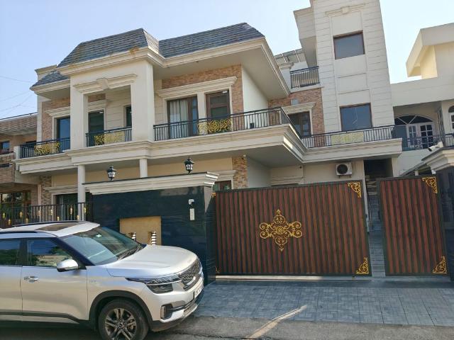 Rental | 2 BHK + Study Room 1300 Sq.Ft. Apartment in Phase 4