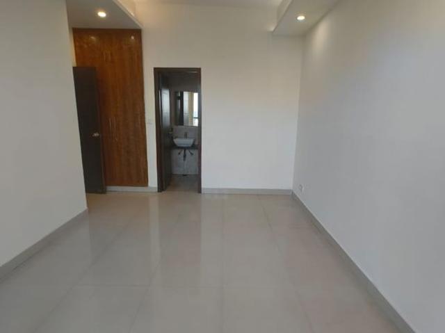 Rental | 2 BHK + Study Room 1380 Sq.Ft. Apartment in Mahagun Mirabella Highrise