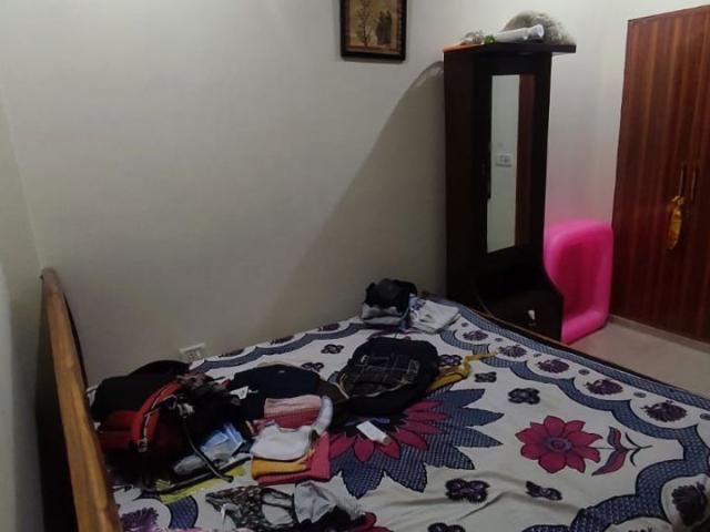 Rental | 2 BHK + Study Room 1758 Sq.Ft. Independent House in Urban Estate Residents Welfare Association Sector