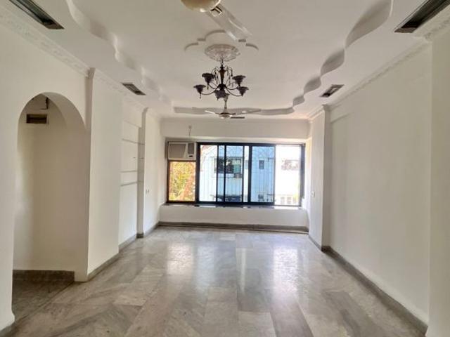 Rental | 2 BHK + Study Room,Extra Room,Store Room 700 Sq.Ft. Apartment in Andheri West