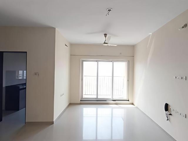 Rental | 2 BHK + Store Room 685 Sq.Ft. Apartment in Rustomjee Urbania Acura