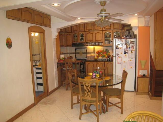 Rental | 2 BHK + Store Room 770 Sq.Ft. Apartment in India House Cumbala Hill