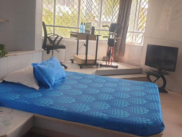 Rental | 2 BHK + Store Room 800 Sq.Ft. Apartment in Mukta Apartment 10th Main