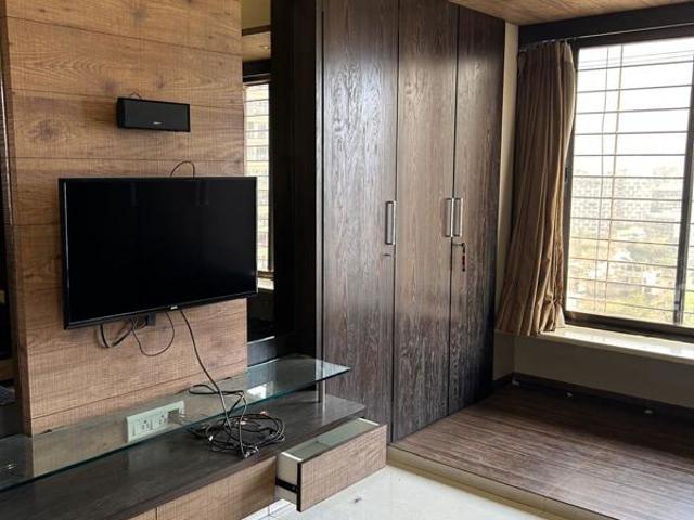 Rental | 2 BHK + Store Room 936 Sq.Ft. Apartment in Malabar Hill