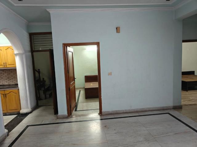 Rental | 2 BHK + Store Room 995 Sq.Ft. Apartment in Varun Enclave