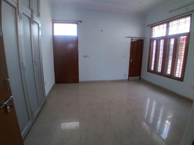 Rental | 2 BHK + Store Room 1000 Sq.Ft. Independent House in Gomti Nagar