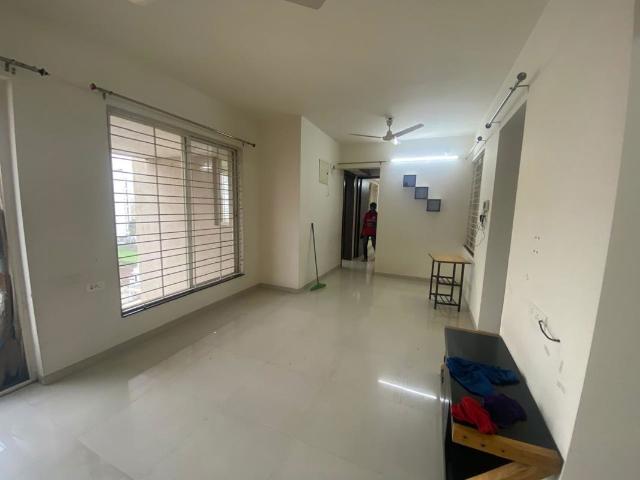 Rental | 2 BHK + Store Room 1003 Sq.Ft. Apartment in Silveroak Shriyans Apartment