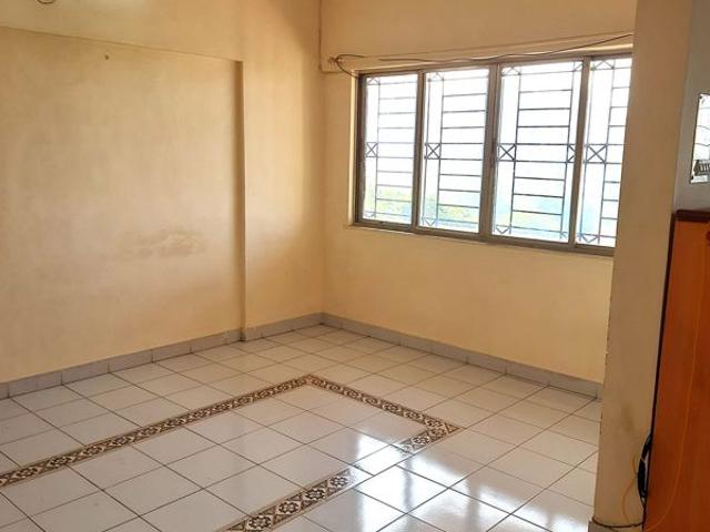Rental | 2 BHK + Store Room 1200 Sq.Ft. Apartment in Kumar Urban Kubera Bahaar