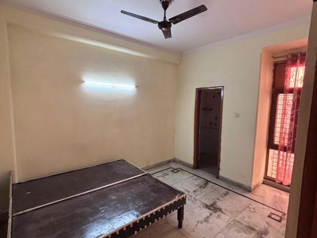 Rental | 2 BHK + Store Room 1200 Sq.Ft. Apartment in Sector 12 Dwarka