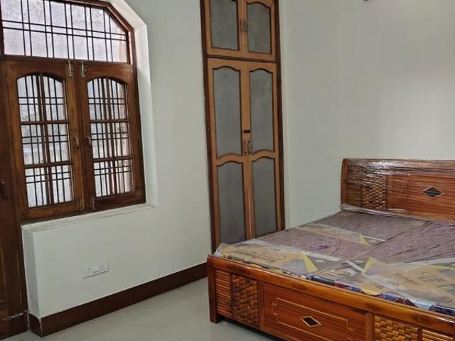 Rental | 2 BHK + Store Room 1200 Sq.Ft. Independent House in Sector 52