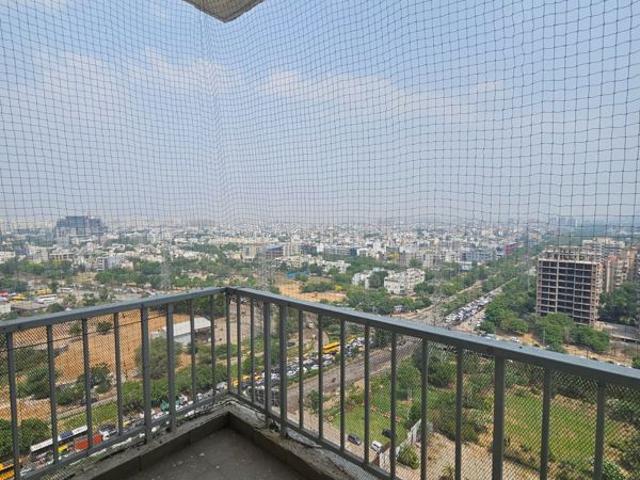 Rental | 2 BHK + Store Room 1800 Sq.Ft. Apartment in M3M Skywalk