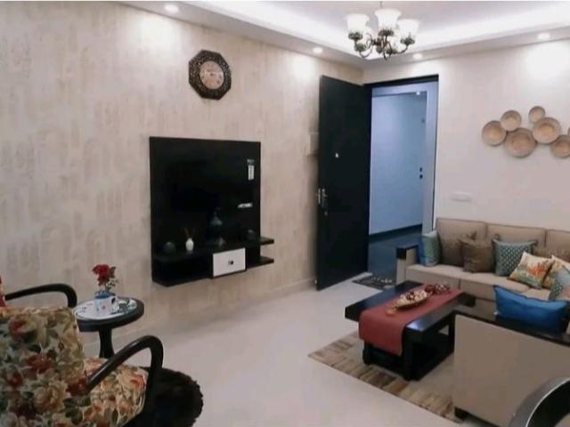 Rental | 2 BHK + Pooja Room 583 Sq.Ft. Apartment in Signature The Serenas