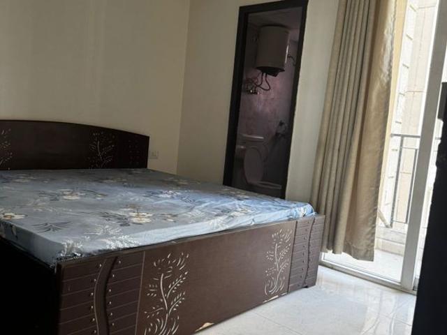 Rental | 2 BHK + Pooja Room 631 Sq.Ft. Apartment in Signature The Serenas