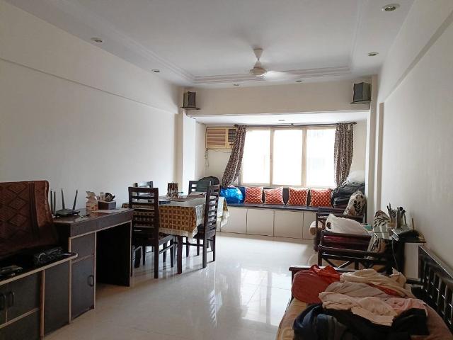 Rental | 2 BHK + Pooja Room 700 Sq.Ft. Apartment in Khar West