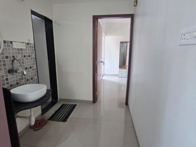 Rental | 2 BHK + Pooja Room 700 Sq.Ft. Apartment in Parashar CHS