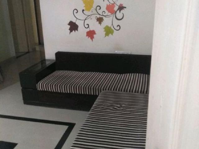 Rental | 2 BHK + Pooja Room 750 Sq.Ft. Apartment in Anand Green Crest
