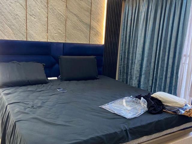 Rental | 2 BHK + Pooja Room 750 Sq.Ft. Apartment in Laxmi Niwas Khar West