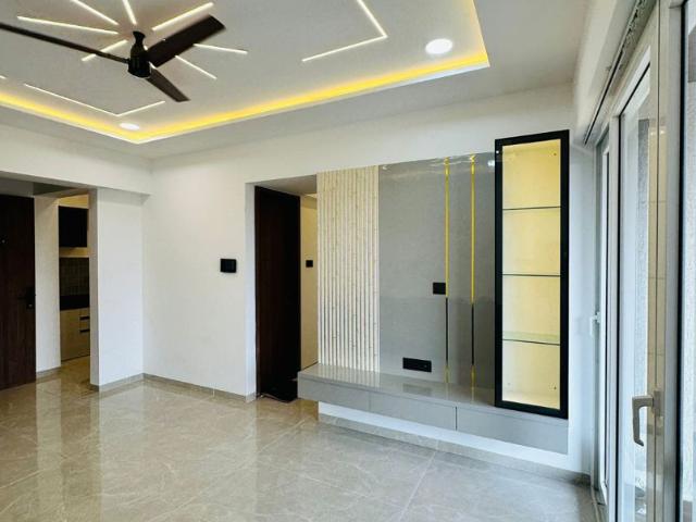 Rental | 2 BHK + Pooja Room 750 Sq.Ft. Apartment in Pristine Allure