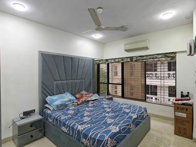 Rental | 2 BHK + Pooja Room 800 Sq.Ft. Apartment in Arihant CHS Khar West